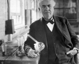 Thomas Edison – nhà sáng chế 10.000 lần thất bại